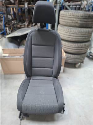 Volkswagen Golf VI bal első ülés (29533)