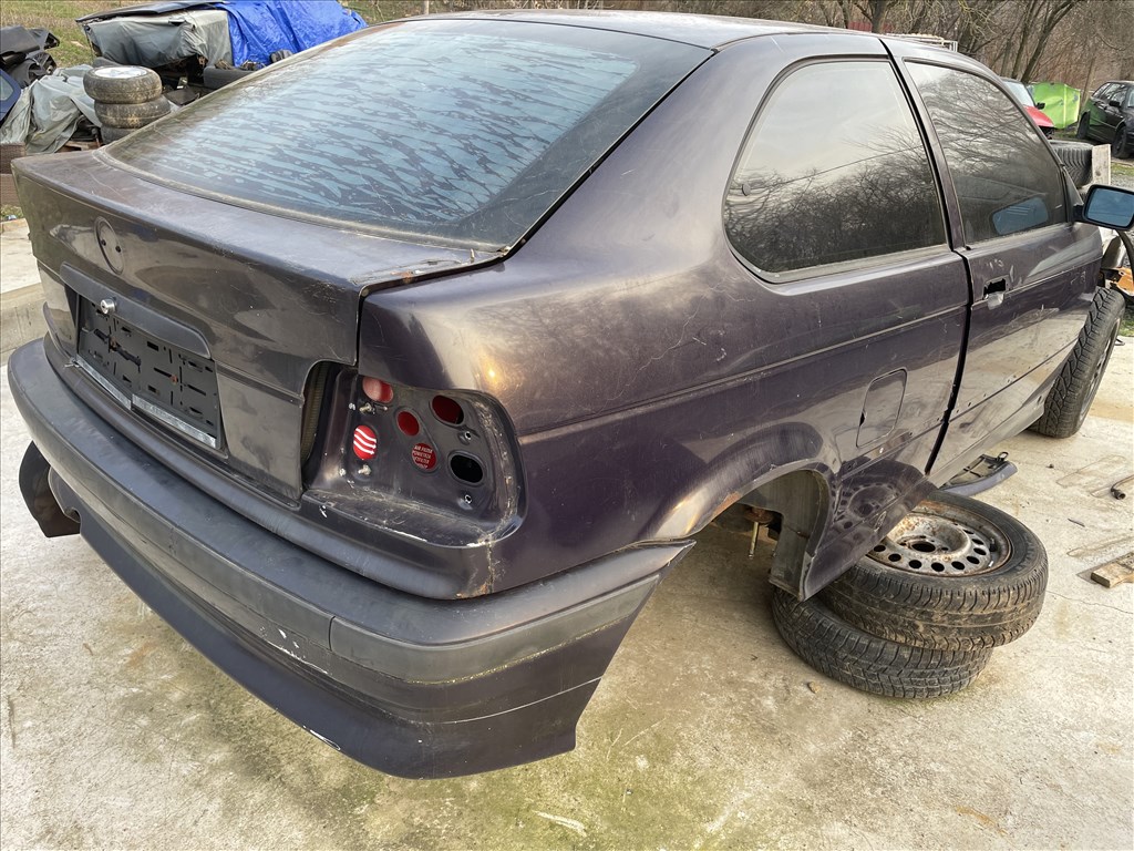 BMW 3-as sorozat E36 Bmw e36 compact versenyautó kasztni  4. kép