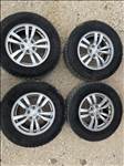 5x114.3 lyukosztású 16" újszerű (gyári felni) alufelni, rajta 215/70 használt Toyo Tires 