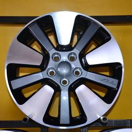 KIA-Hyundai (6/3-2557)(HA3849910)CNC Festett 18" 5x114,3 alufelni 