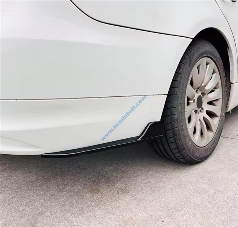 BMW E90 E91 hátsó lökhárító alsó toldat 4. kép