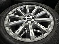 goodyear ultra grip 8 performance ao téli 285/45 R20 112 v tl 2021  / gyári alufelni 20x9 - audi q7