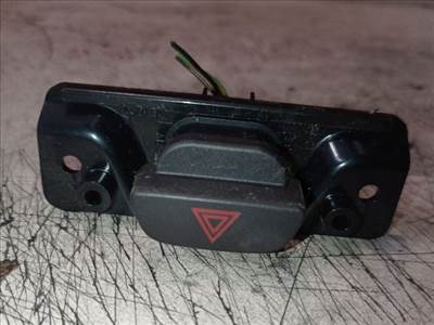 Ford Fusion Vészvillogó Kapcsoló *144211*