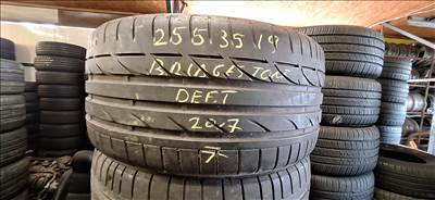  255/35/19" def.tűrő Bridgestone nyári gumi 
