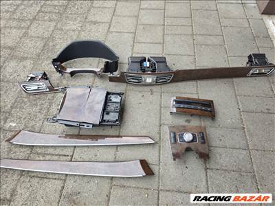 Mercedes E-osztály W212 212 E osztály facelift komplett diófa berakás 