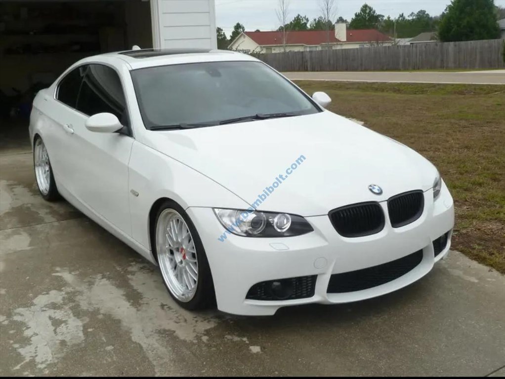 BMW E92 E93 M3 első lökhárító 2006-2010 2. kép