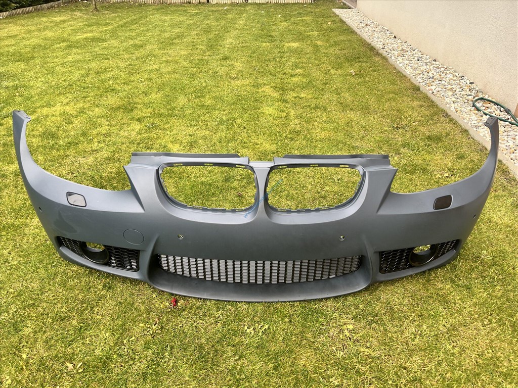 BMW E92 E93 M3 első lökhárító 2006-2010 7. kép