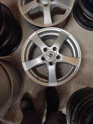 16" 5x114,3 hyundai alufelni tpms szenzorral 70eft/4db