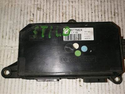 Fiat Stilo Bal első Ajtó Vezérlőegység *90379* 46775024