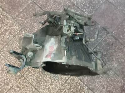 Toyota Carina E Váltó (Mechanikus) *151717*