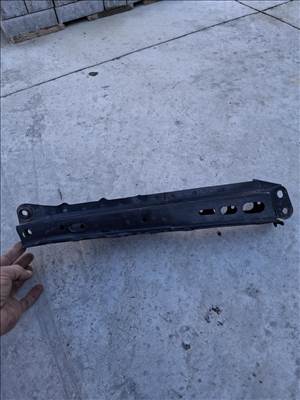 Toyota Verso I Bölcső hossztartó