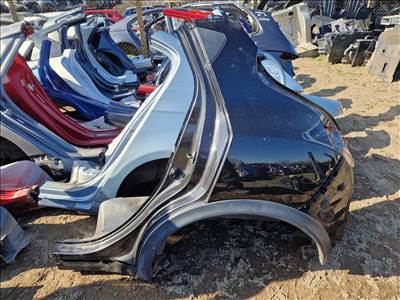 NISSAN JUKE (F15) bal hátsó sárvédő negyed 
