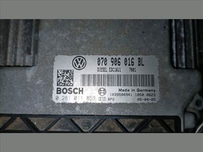 Audi Q7 (4L) Motorvezérlő *127236* bosch-028101185 vw-070906016bl