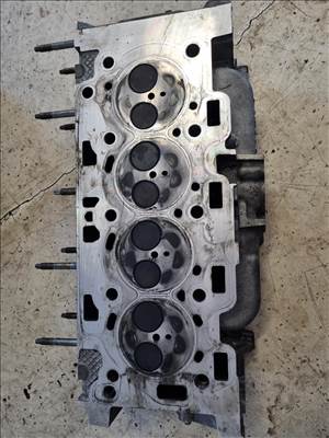 Ford Focus hengerfej  9684487210