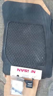 Nissan Almera II Első gumiszőnyegek eladók ke741bn189