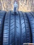  225/4517" újszerű Kumho nyári gumi gumi