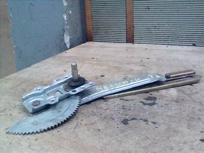 MAZDA Demio 2000- Jobb hátsó ablakemelő szerkezet mechanikus