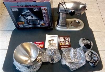 Kenyérdagasztó konyhai robotgép eladó.