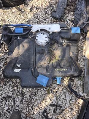 Opel Vectra C 1.6 Üzemanyagtank