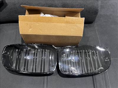 Bmw e81 e82 e87 e87 LCI fényes fekete vese 