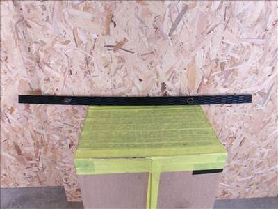 AUDI Q8 S-Line hátsó lökhárító középső betét 2018- 4M8807823