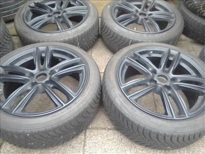  5x112 17" gyári Mini Countryman alufelni, rajta 205/45 újszerű Falken téli gumi 