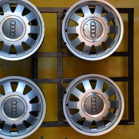 Audi (1/4-2407)(HA3653188)(JF)Használt 15" 5x112 alufelni 