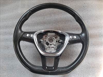 Volkswagen Passat B8 multikormány 