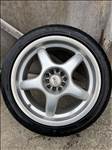  5x100 lyukosztású 17" használt OZ alufelni, rajta 225/45 használt Triangle nyári gumi gumi 