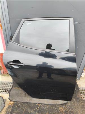 Kia Venga jobb hátsó ajtó fekete metál