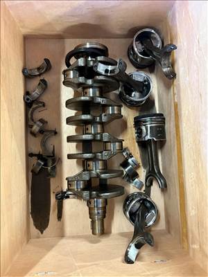 Peugeot 5008 I, Peugeot 508 I, Peugeot 3008 I 1.6 hdi 8v eHdi 9HR főtengely 