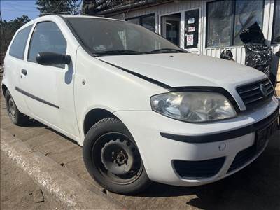 Fiat Punto II 1.3JTD bontott alkatrészei