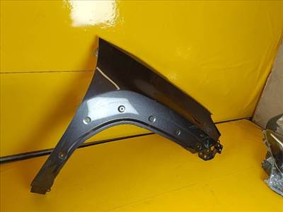 Toyota Yaris Cross (XP210) Jobb első Sárvédő