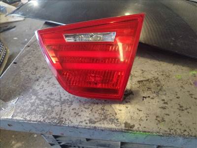 BMW E91 facelift 2008- jobb belső hátsó lámpa 7154162