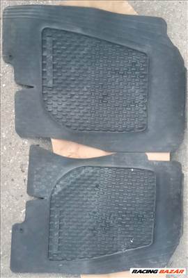 Nissan Navara (D22) Első gumiszőnyeg eladó.