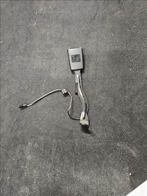 Volkswagen Golf VI Bal első biztonsági öv csat  1k4857755m