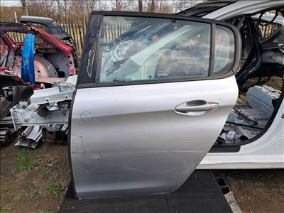 Peugeot 308 II hatchback Bal hátsó ajtó 