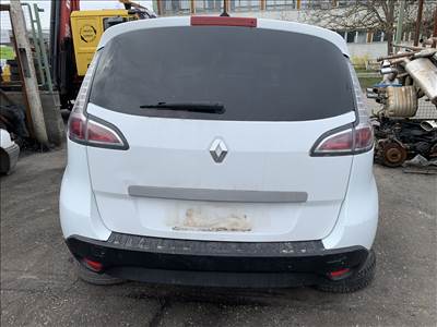 Renault Scénic III bontott alkatrészei