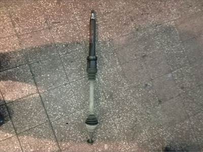 Ford Fusion Jobb Féltengely *151698*