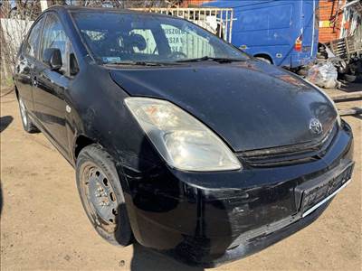 Toyota Prius 1.5i (XV20) bontott alkatrészei