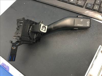 Skoda Octavia II 2,0 PD BKD - ablaktörlő kar 1k0953519a