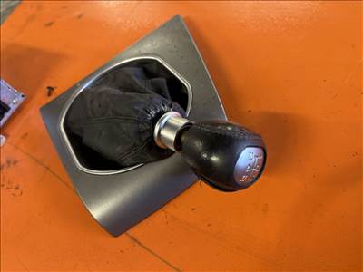 Ford Mondeo Mk3 váltógomb, váltószoknya 