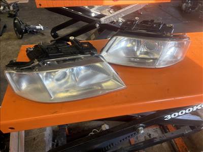 Audi A6 (C5 - 4B) C5 - 4B Első fényszóró 