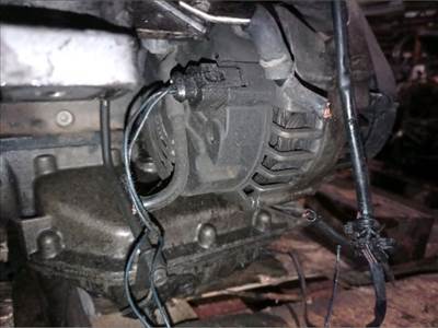 Volkswagen Passat B5 Generátor *148644*