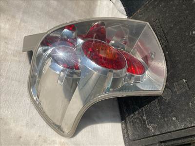 Toyota Corolla Verso (AR10) bal hátsó lámpa 