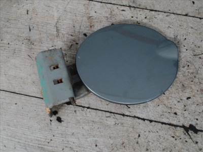 LADA Kalina  Tankajtó