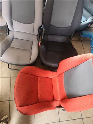Smart for four gyári ülések