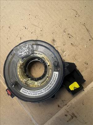 Volkswagen Golf V légzsák átvezető 