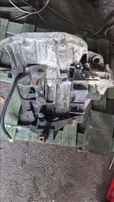 Opel Movano B bontott alkatrészei