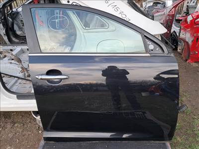 Kia Sportage (SL) Jobb első ajtó 